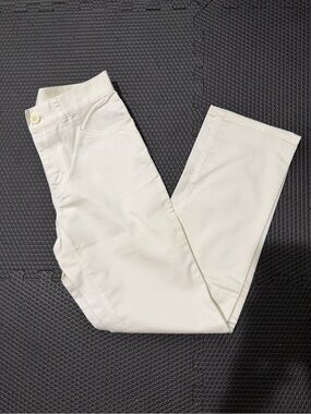 Uniqlo Women's Straight Leg Pants in Off-White